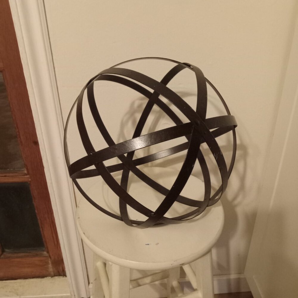 Metal ball decor - color black -obo